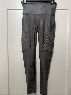 SPANX Faux Leather Moto Legging High Waisted Ribbed Gunmetal Metallic Gray
